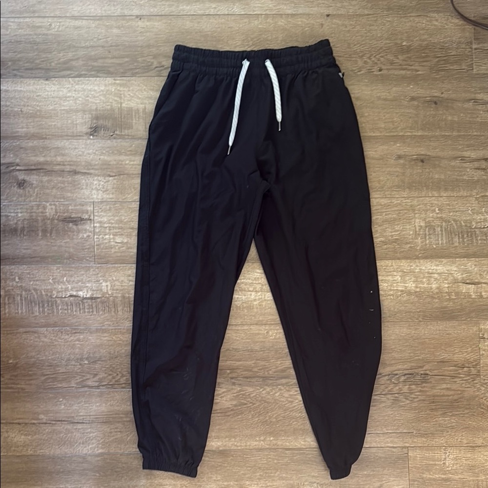 Women’s Vuori Joggers